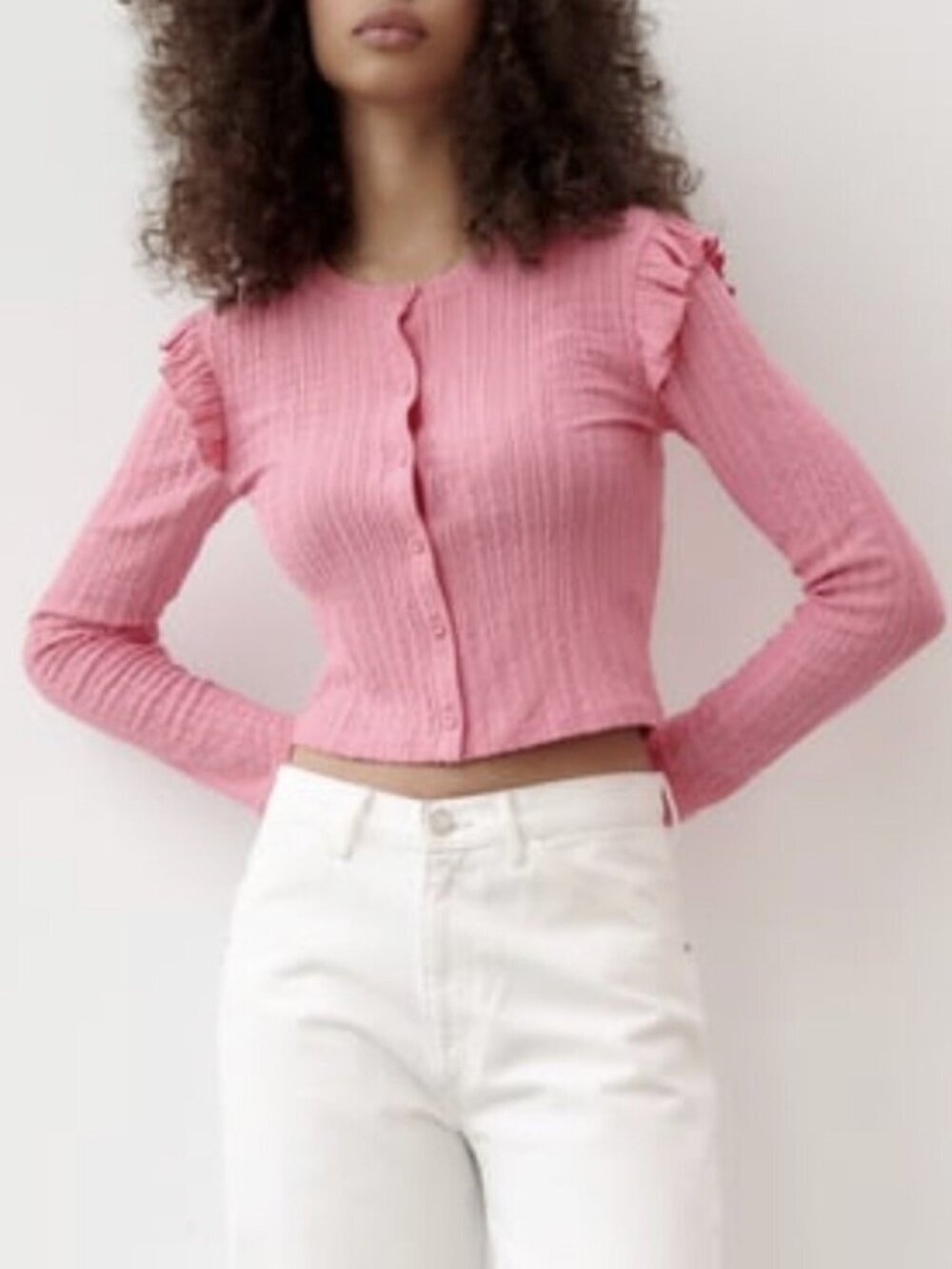 {Zara} Pink Ribbed Cropped Buttoned Long Sleeve Cardigan W/ Ruffle Detail - S